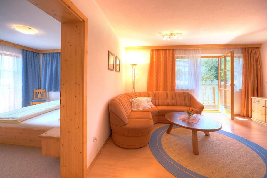 Apartamento Sauschneid Hof Taxenbach Exterior foto