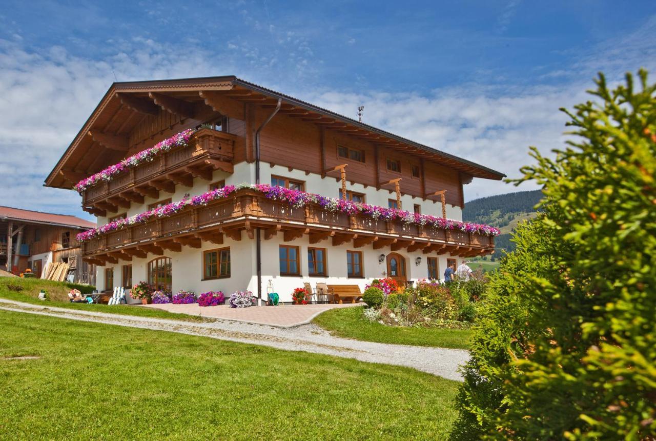 Apartamento Sauschneid Hof Taxenbach Exterior foto